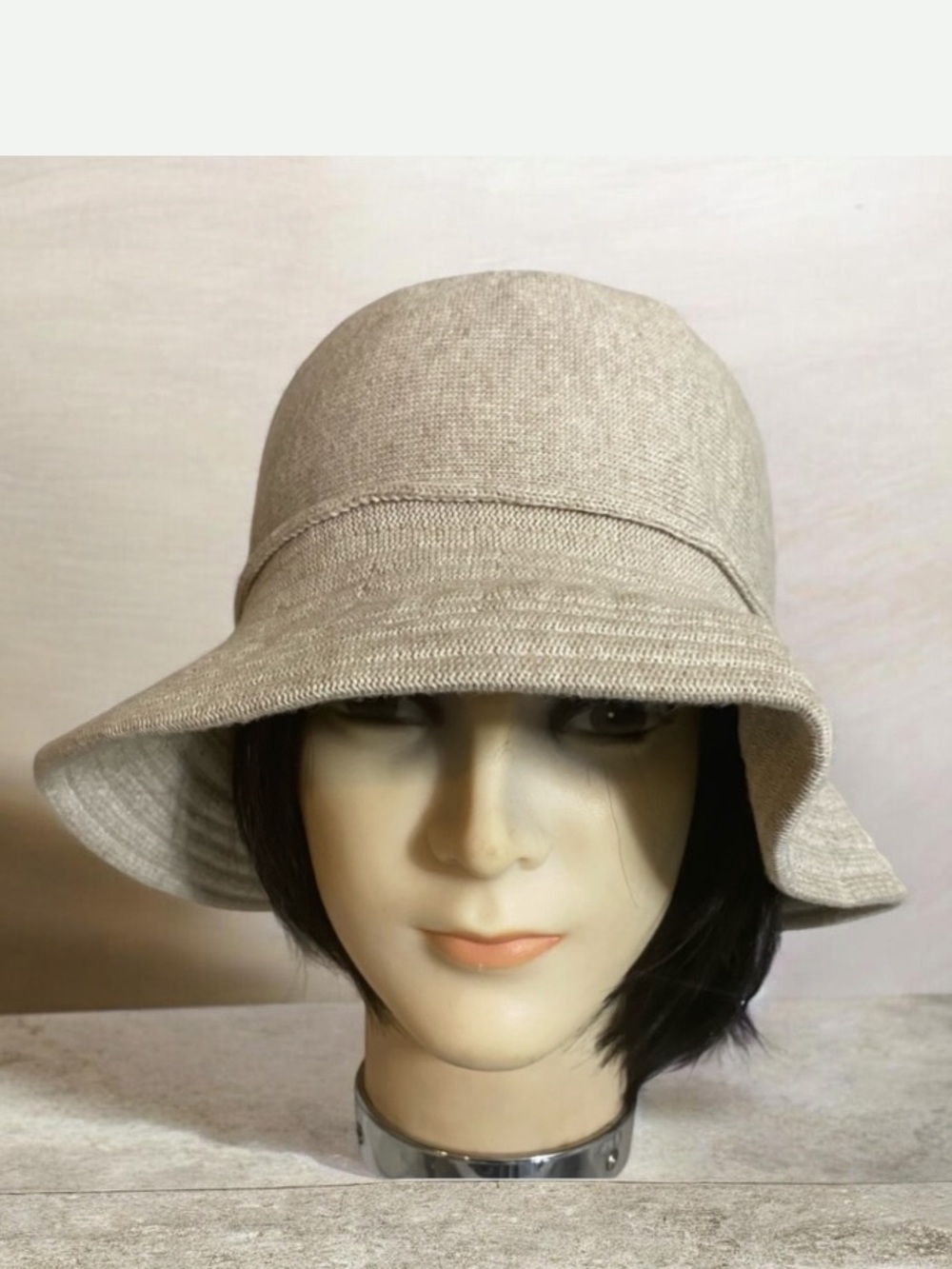 Holt Refrew 💯 %Cotton Neutral Color Bucket Hat